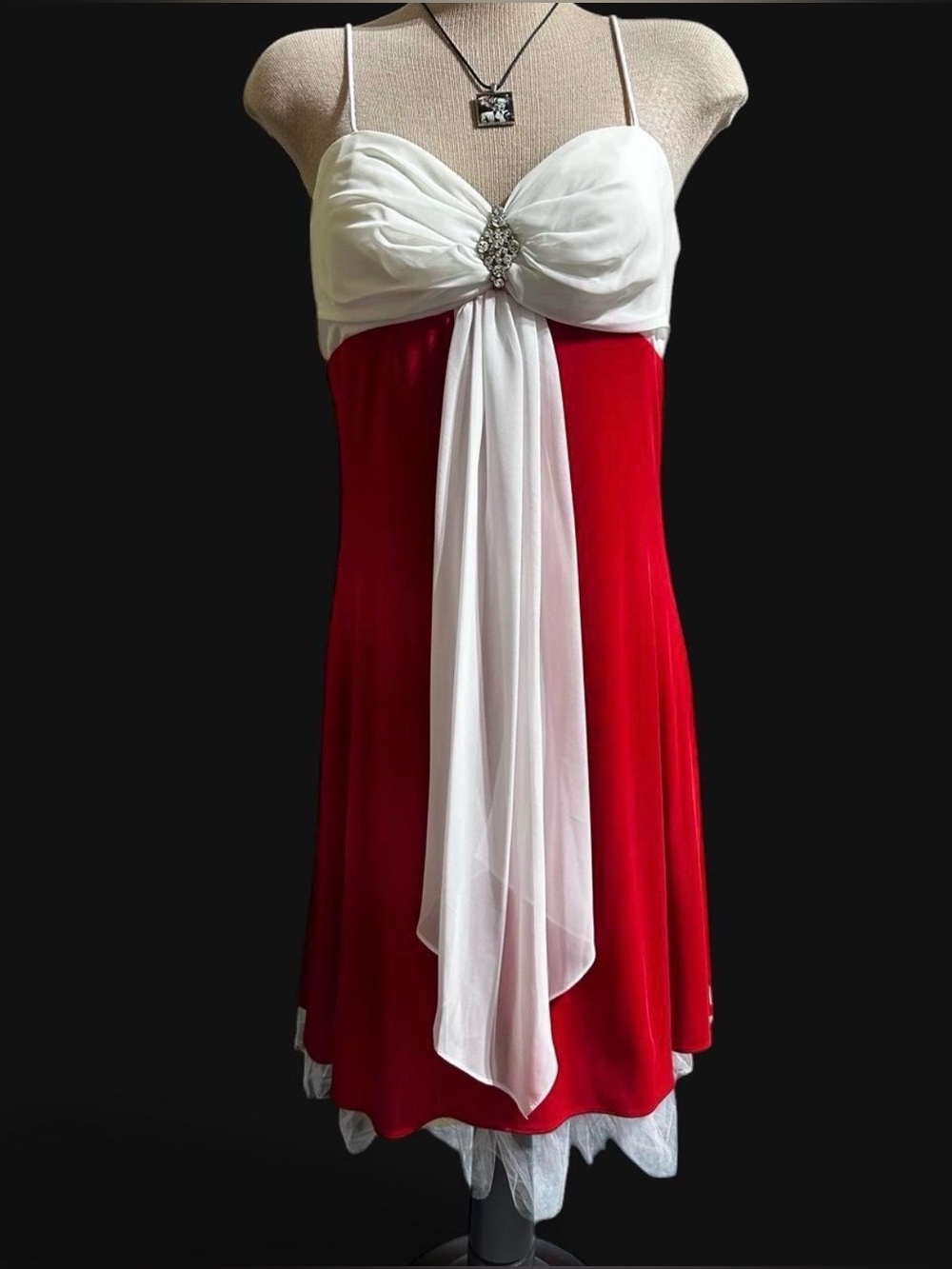 Betsy & Adam White Bust Red Strapless Cocktail Dress with Draped Front
